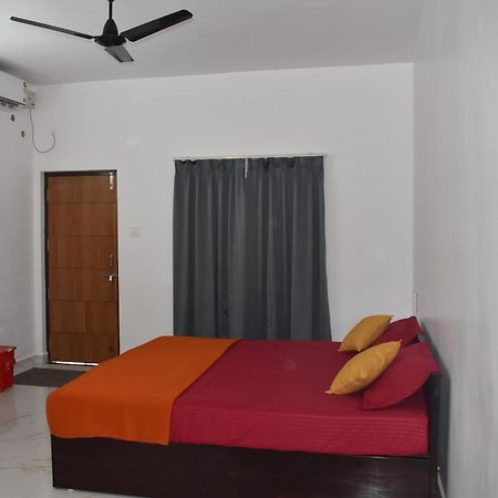Gundappa Cafe Gokarna Kudle Beach Экстерьер фото